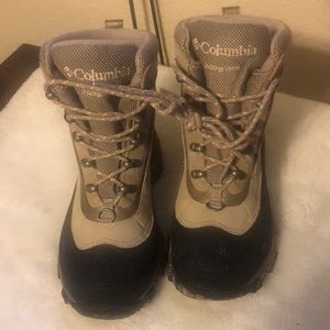 Columbia tech lite boots p1912